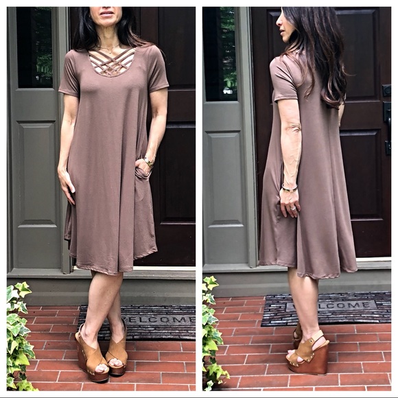 Mocha Triple lattice side pocket swing dress - Picture 3 of 8